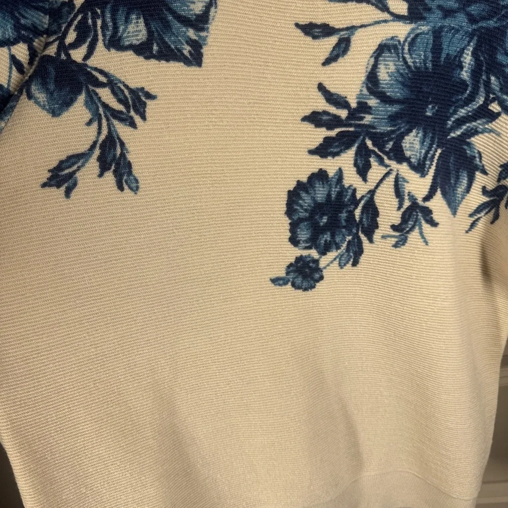 Tory Burch Sweater 100% Extra Fine Merino Wool Blue Floral Ivory Pullover Sz XL